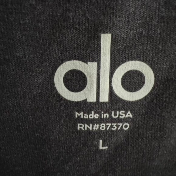 RESELLER MYSTERY BOX 10 Assorted Women's Items Various‎ Sizes and Styles EUC - Picture 9 of 13